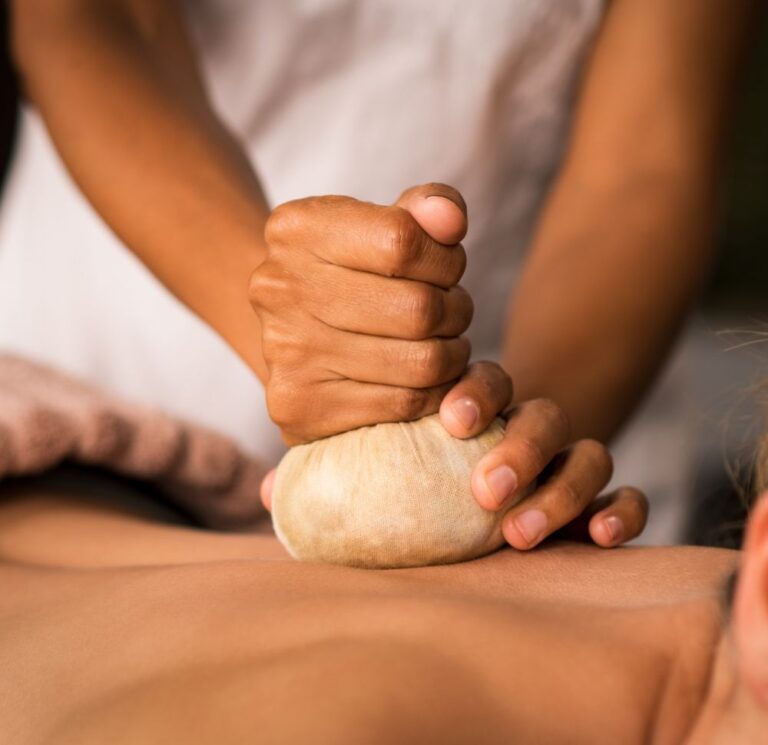 Kräuterstempel Brasilianische Massage L’Esthetique Massage Mönchengladbach